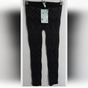 JJ Authentic Leggings Gray & Black Chevron Geometric Print XS/S NWT